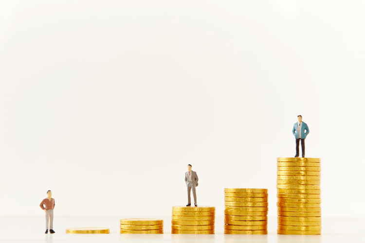 定期昇給は平均48.9歳で廃止？！その後のプランの考え方とは？